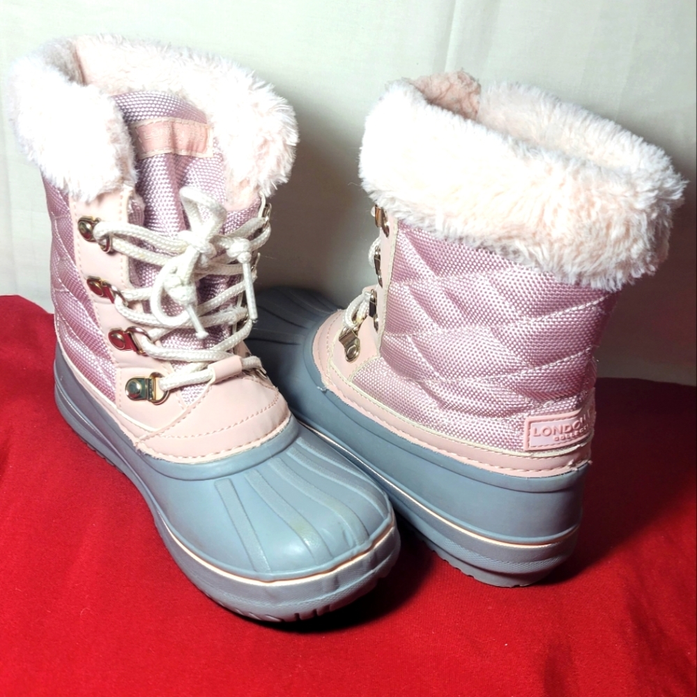 ❤ LONDON FOG BOOTS  SIZE  1. ( little girl )